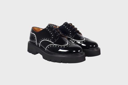 Lace-up shoes for women