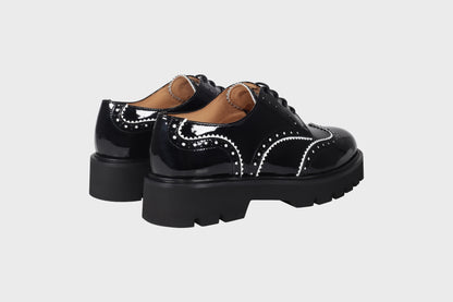 Lace-up shoes for women